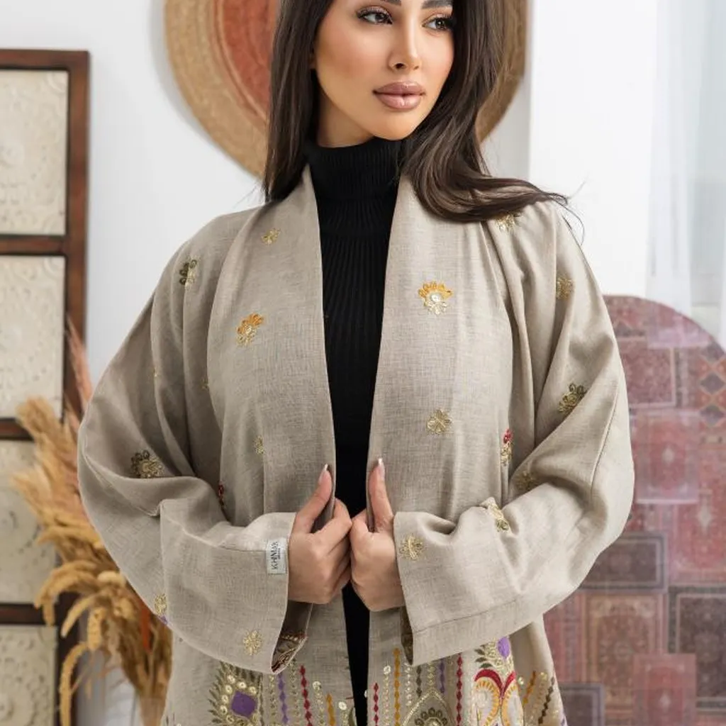 beige_06_1024x1024.webp