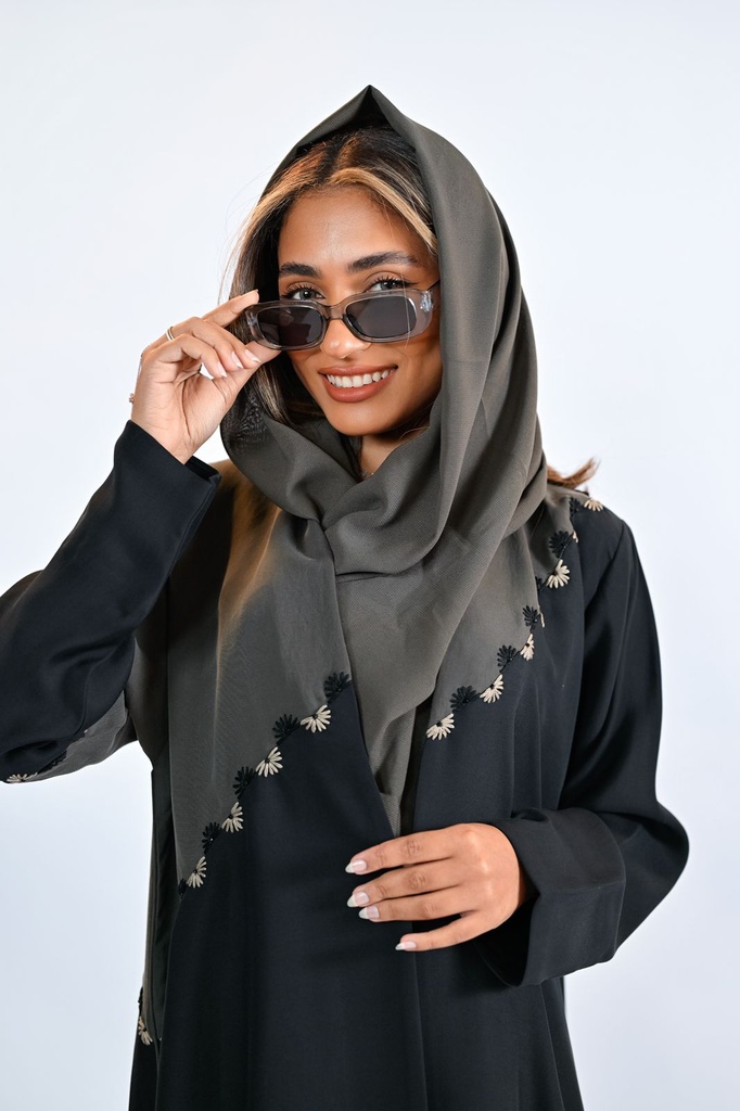 عباية الانسياب الفاخر