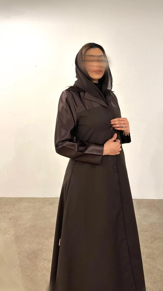 عباية ساتان مبطّنة بقماش الزركون بياقة أنيقة – موديل R04 (48, S)