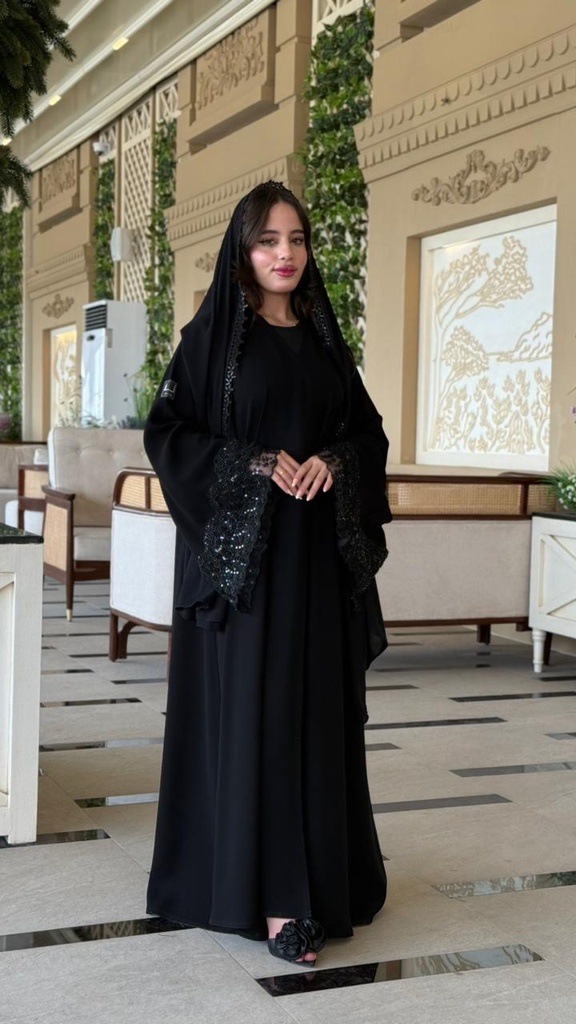 بريق الخرز وشغل الدانتيل (50)