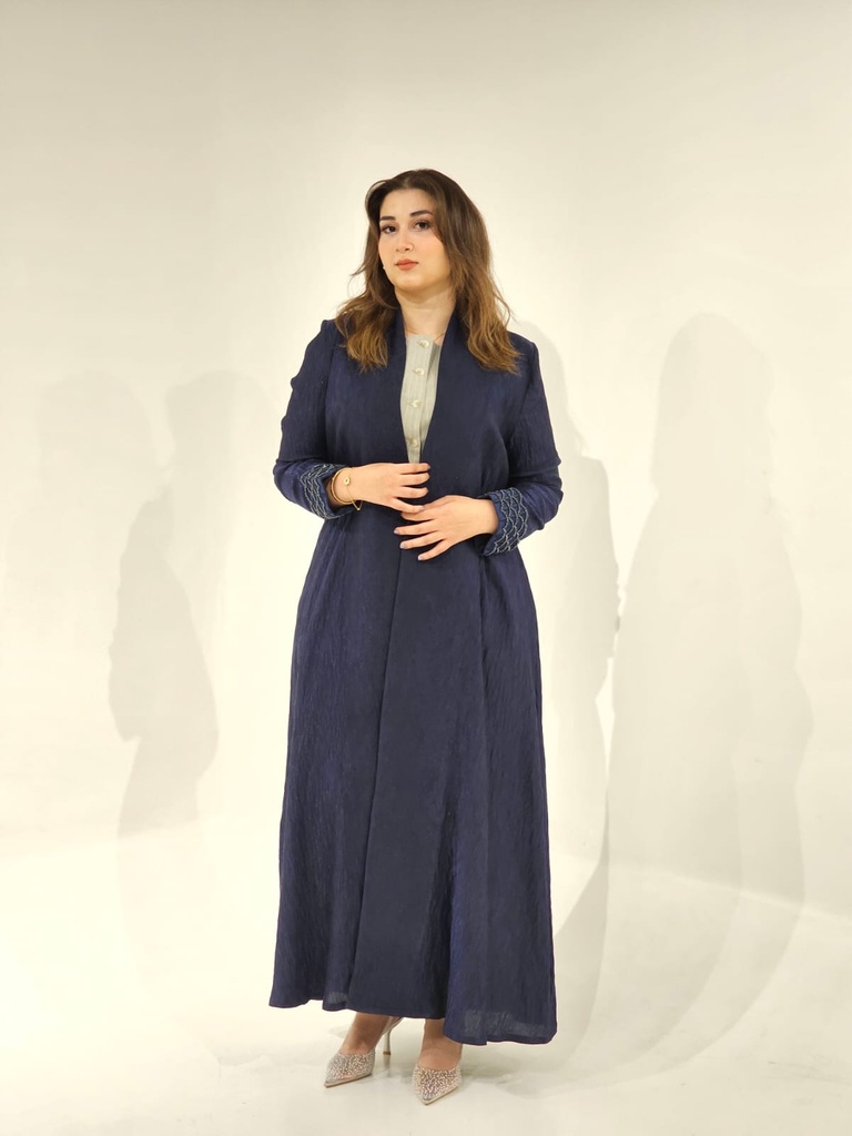 عبايه لمسة كحلية