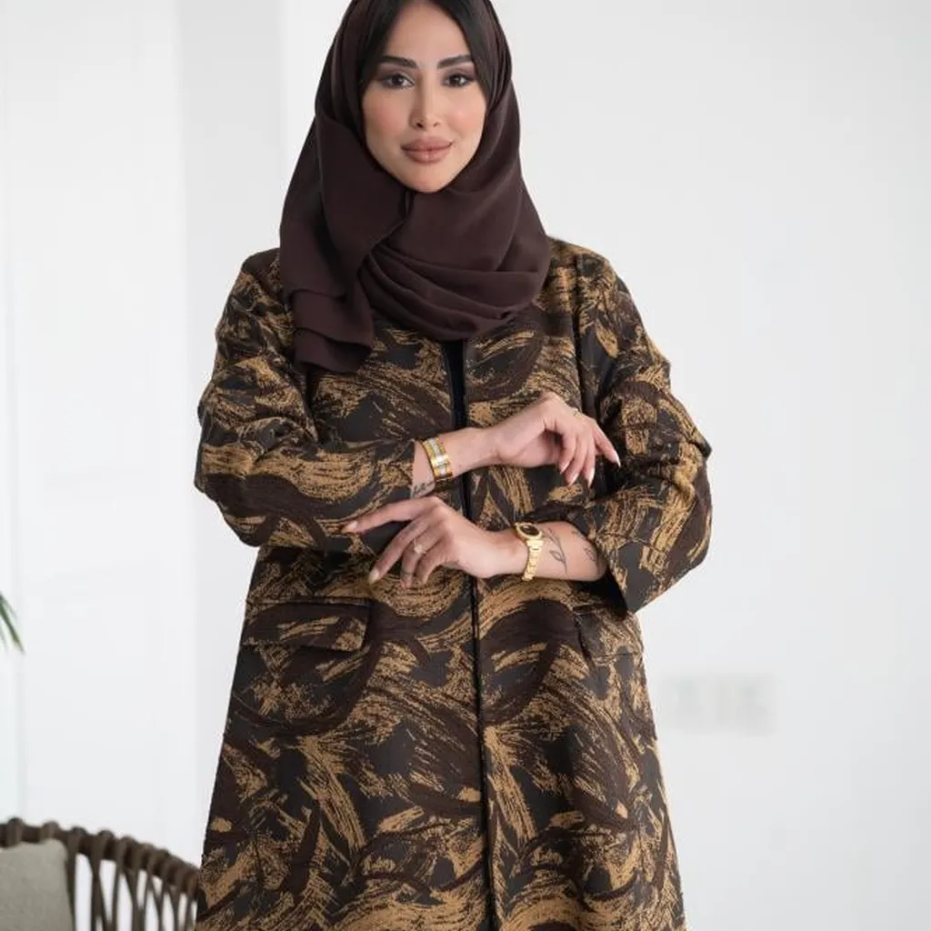  درجات البني الأنيق (52, سفر)