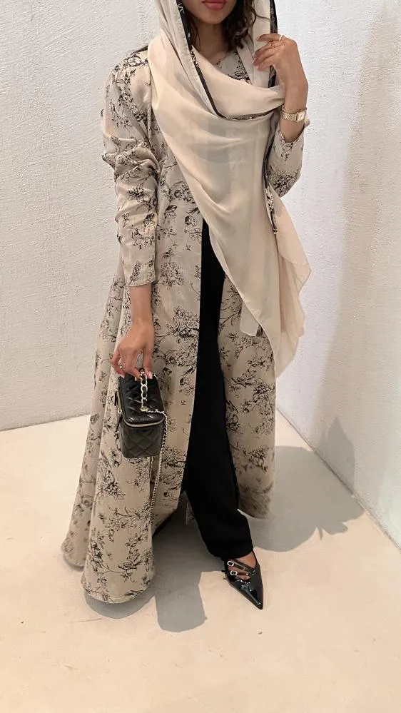 عباية دبل فيس من جاكار إيطالي صيفي (48, S, سفر)