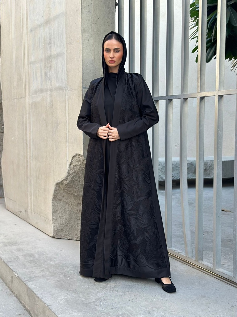 قماش الكريب الأسود مع قماش شبك مطرّز (48, دوام)